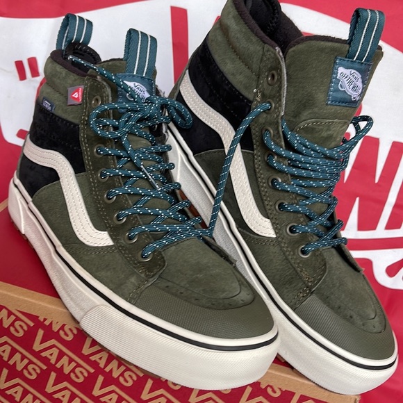 Vans Sk&-Hi Mte-2
Utility Pop Grape Leat
VNOA5HZZ50K
WMNS boots - sneakers - Picture 8 of 16